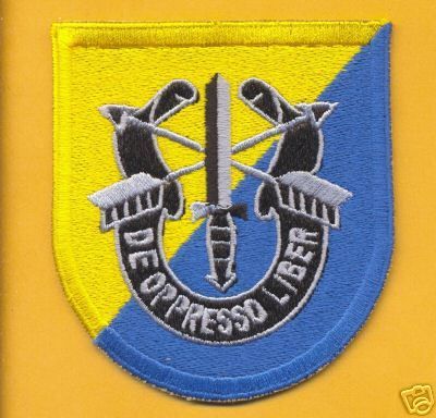 8th Special Forces Group DUI Airborne Pocket Patch  