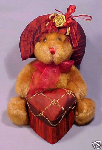 Dan Dee Victorian Valentine Teddy Bear w/ Heart Box  