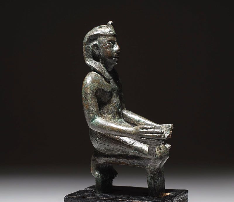 Very Rare Ancient Egyptian kneeling bronze Pharaoh  
