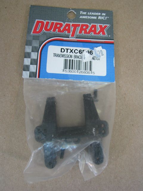 Duratrax DTXC6806 Nitro Evader rear transmission brace  